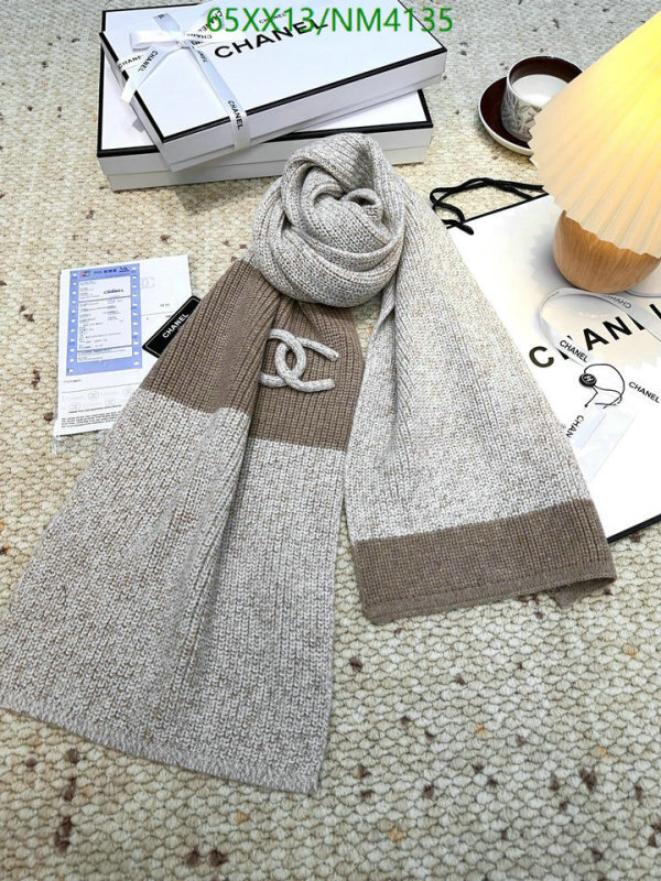 Scarf-Chanel Code: NM4135 $: 65USD