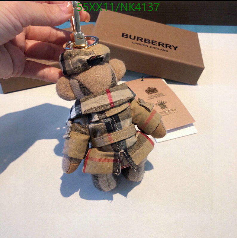 Key pendant-Burberry Code: NK4137 $: 55USD