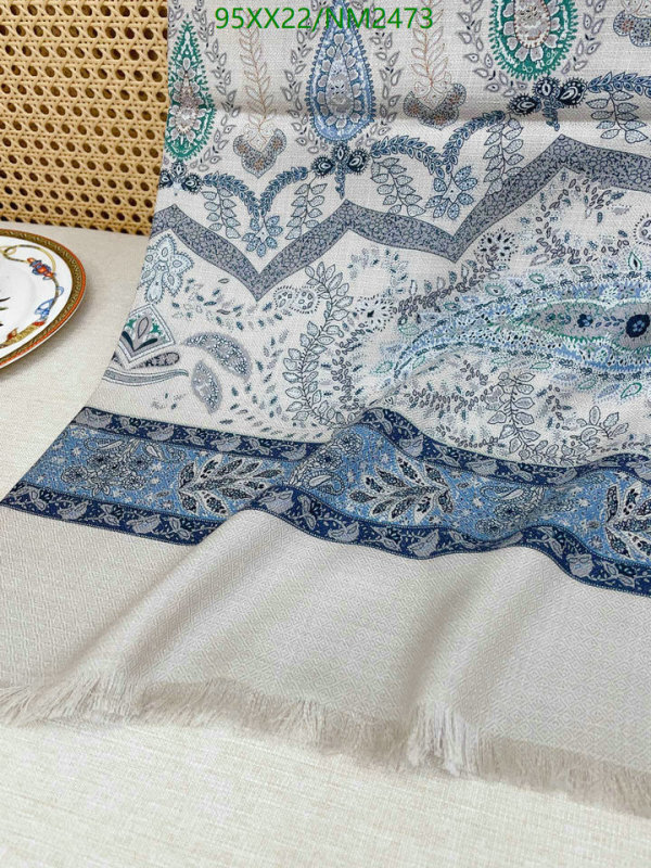 Scarf-Loro Piana Code: NM2473 $: 95USD