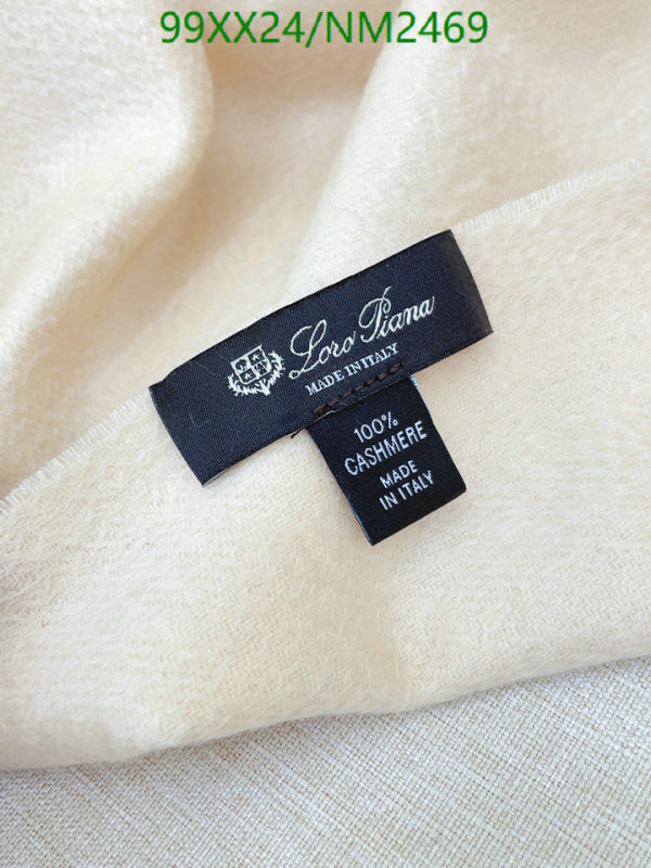 Scarf-Loro Piana Code: NM2469 $: 99USD