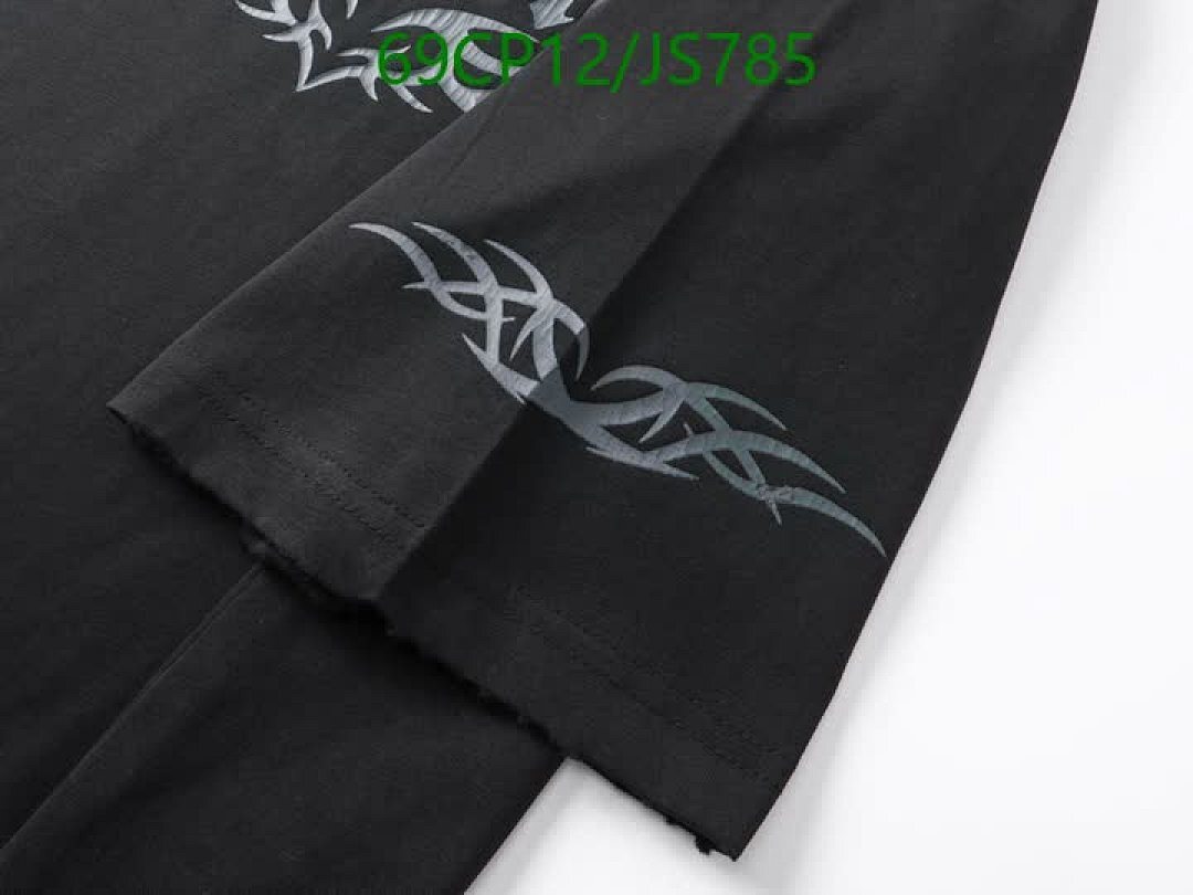 Clothing-Balenciaga Code: JS785 $: 69USD