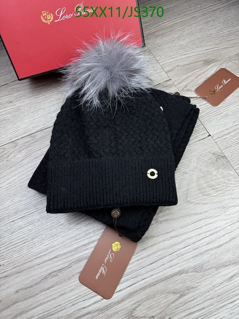 Scarf-Loro Piana Code: JS370 $: 55USD