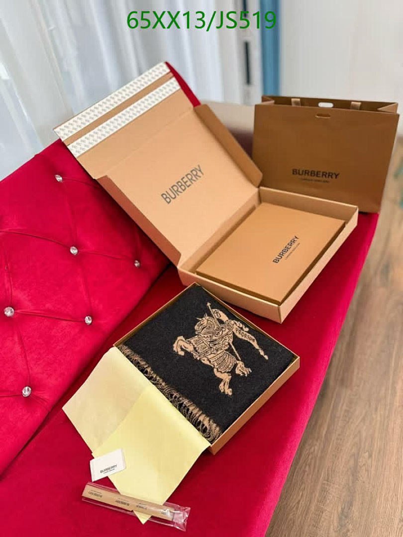 Scarf-Burberry Code: JS519 $: 65USD