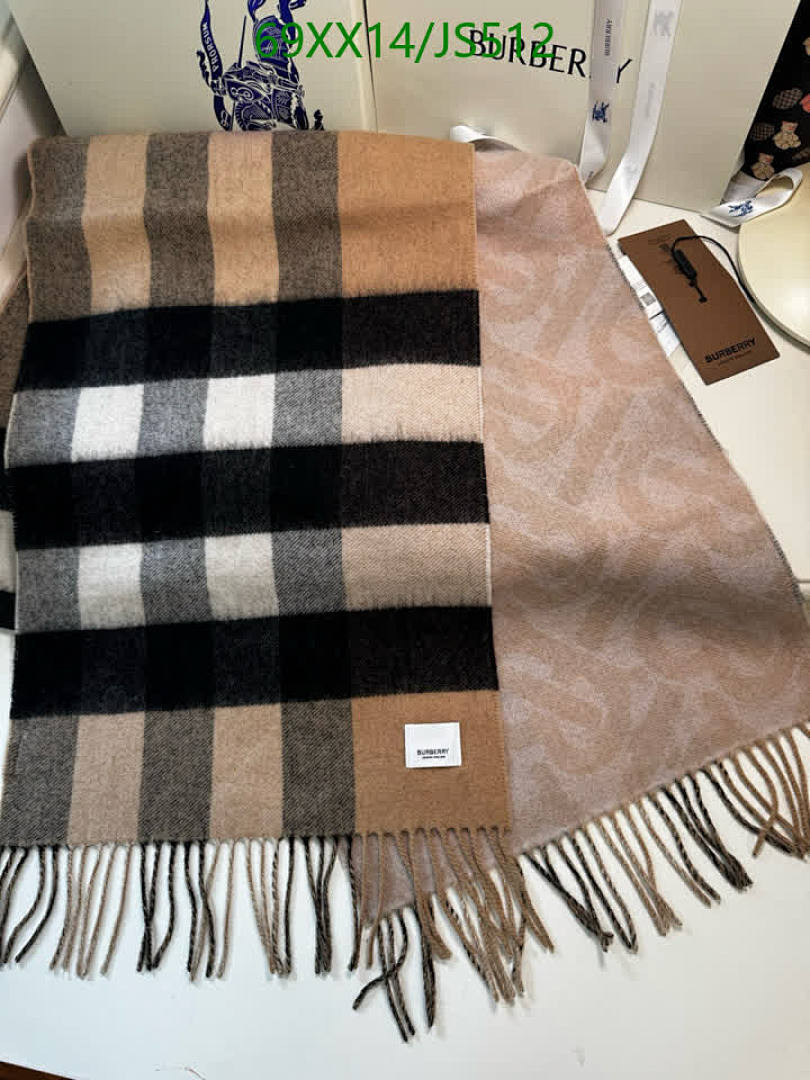 Scarf-Burberry Code: JS512 $: 69USD