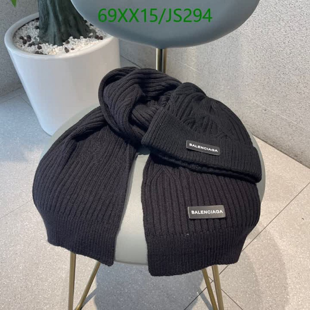 Scarf-Balenciaga Code: JS294 $: 69USD