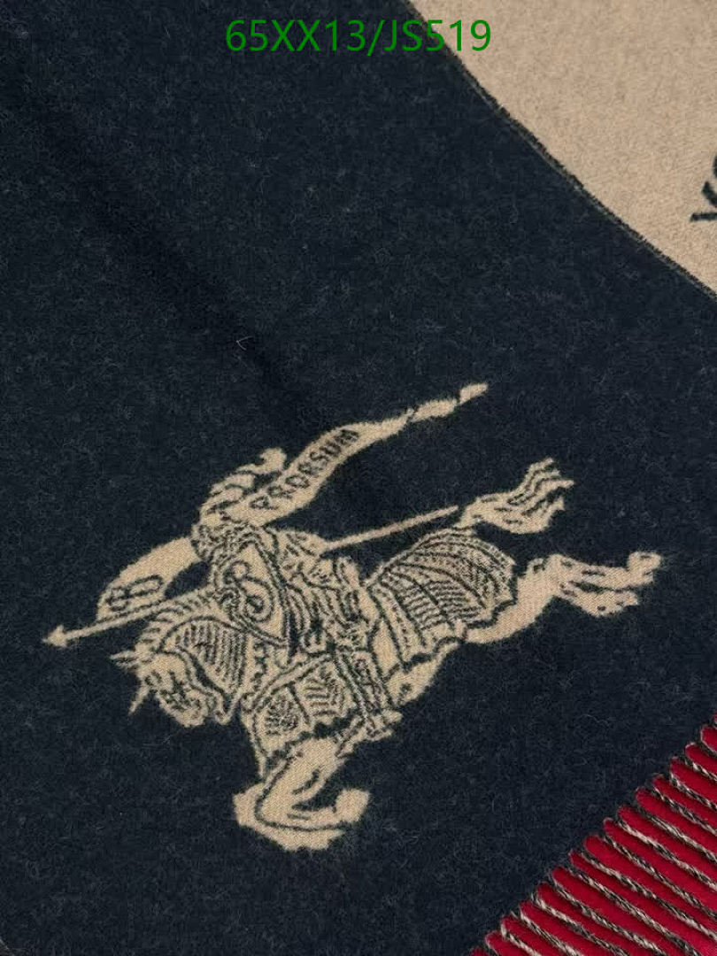 Scarf-Burberry Code: JS519 $: 65USD