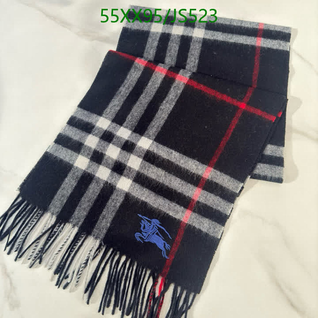 Scarf-Burberry Code: JS523 $: 55USD