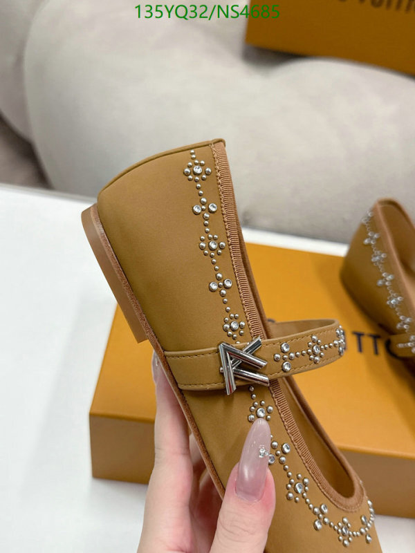 Women Shoes-LV Code: NS4685 $: 135USD