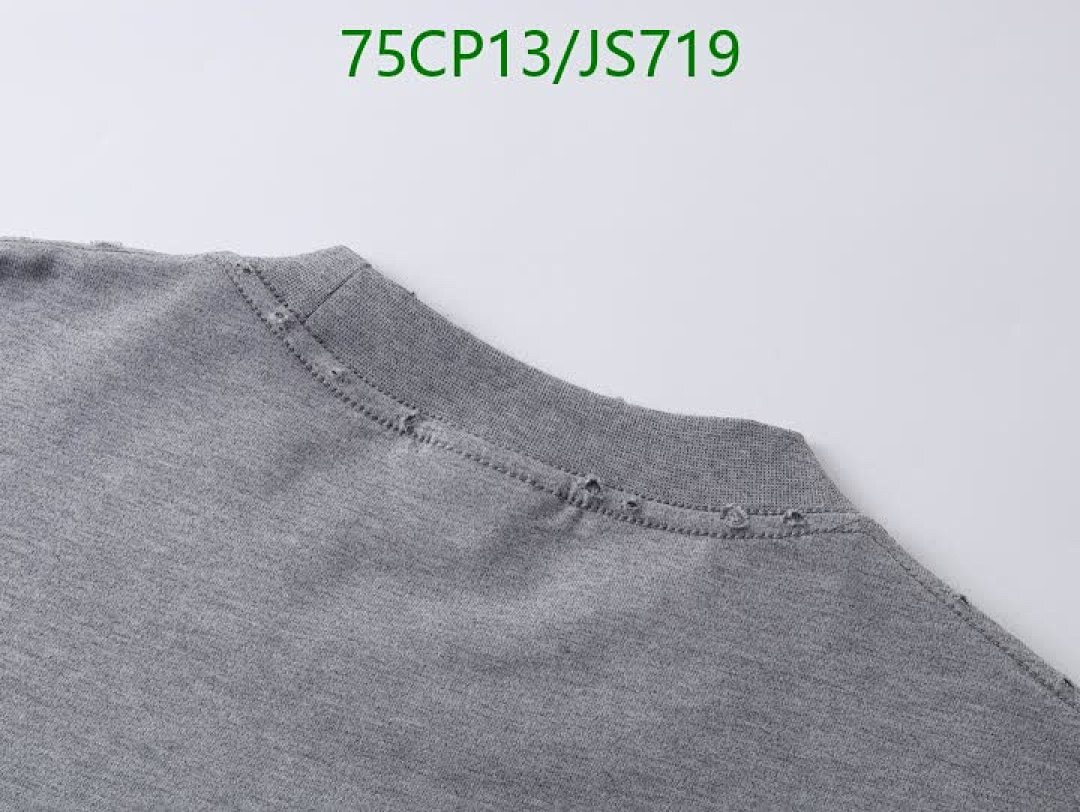 Clothing-Balenciaga Code: JS719 $: 75USD