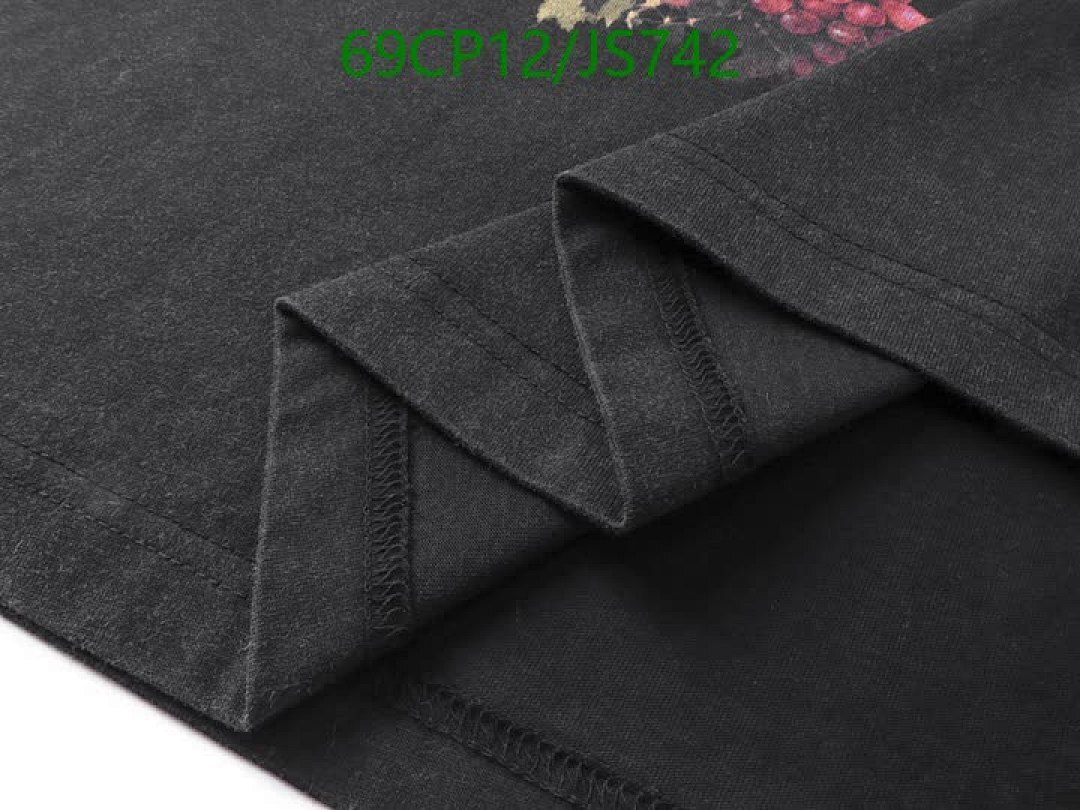 Clothing-Balenciaga Code: JS742 $: 69USD