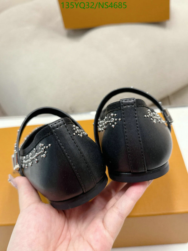 Women Shoes-LV Code: NS4685 $: 135USD