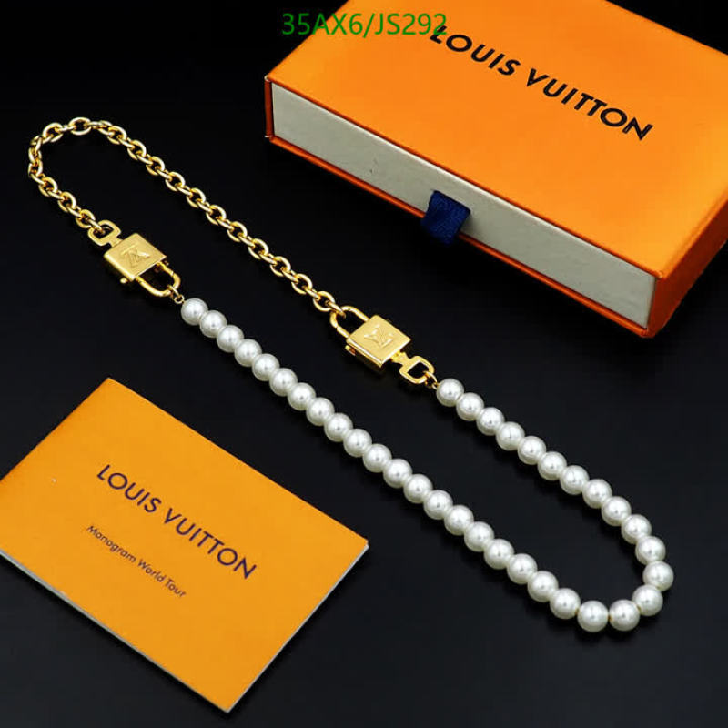 Key pendant-LV Code: JS292 $: 35USD