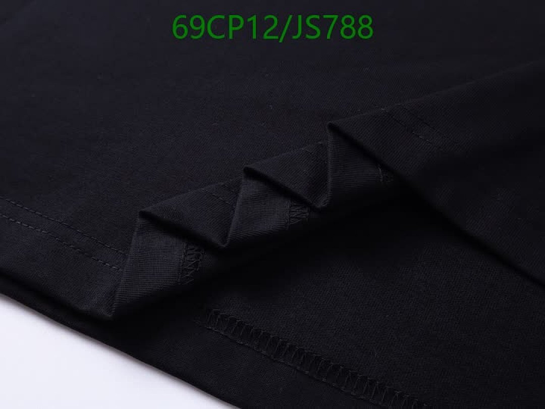 Clothing-Balenciaga Code: JS788 $: 69USD