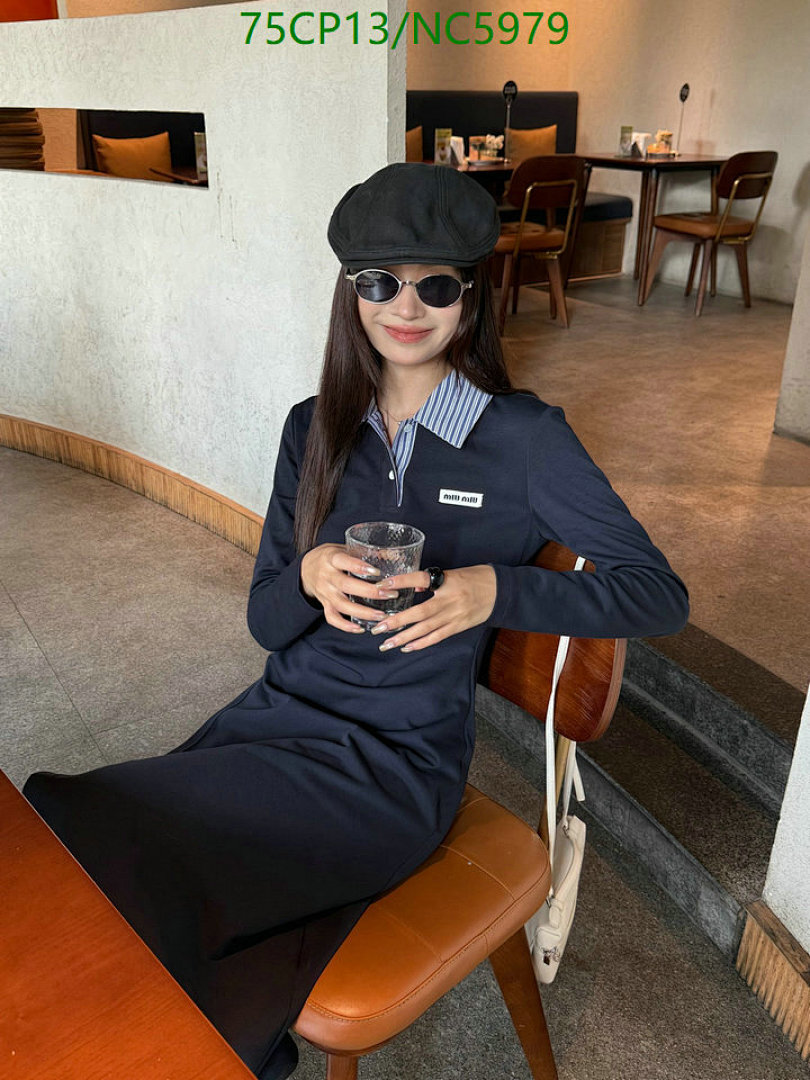 Clothing-MIUMIU Code: NC5979 $: 75USD