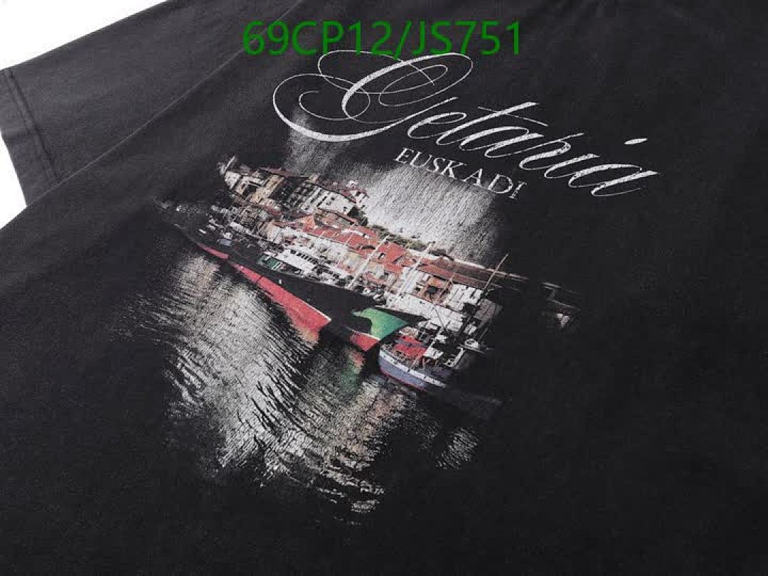 Clothing-Balenciaga Code: JS751 $: 69USD