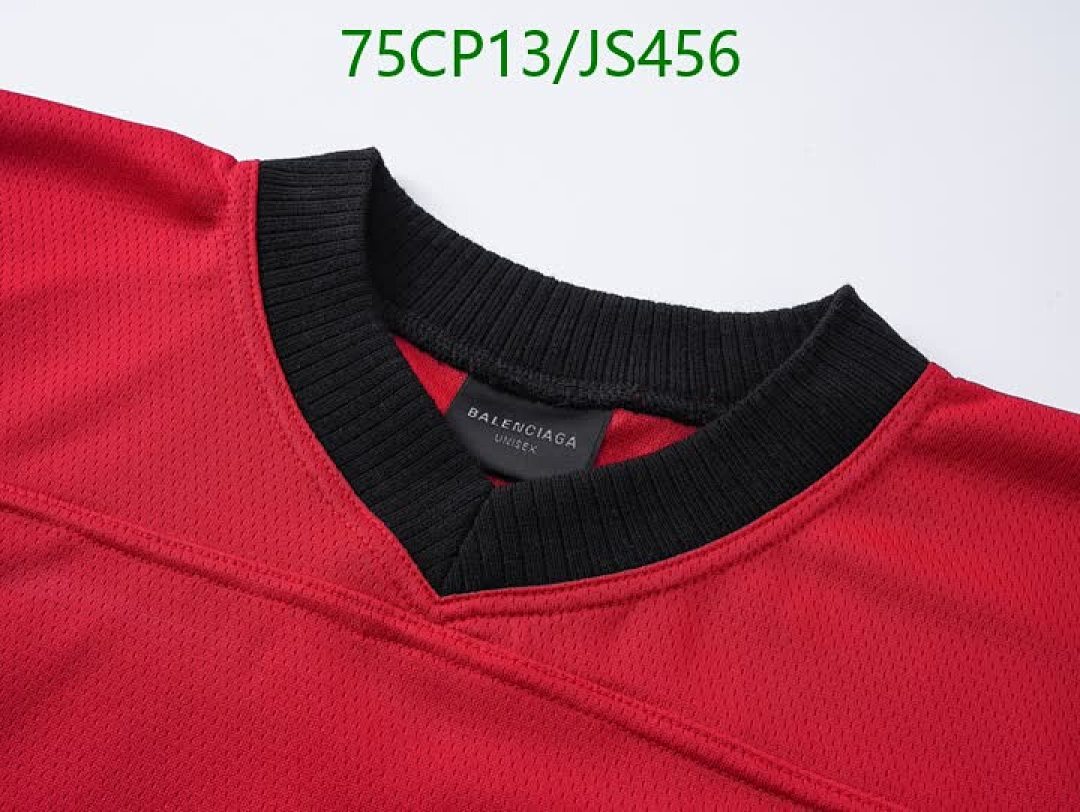 Clothing-Balenciaga Code: JS456 $: 75USD