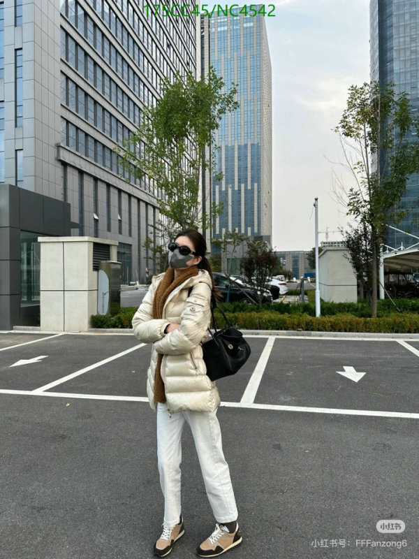 Down jacket Women-Moncler Code: NC4542 $: 175USD