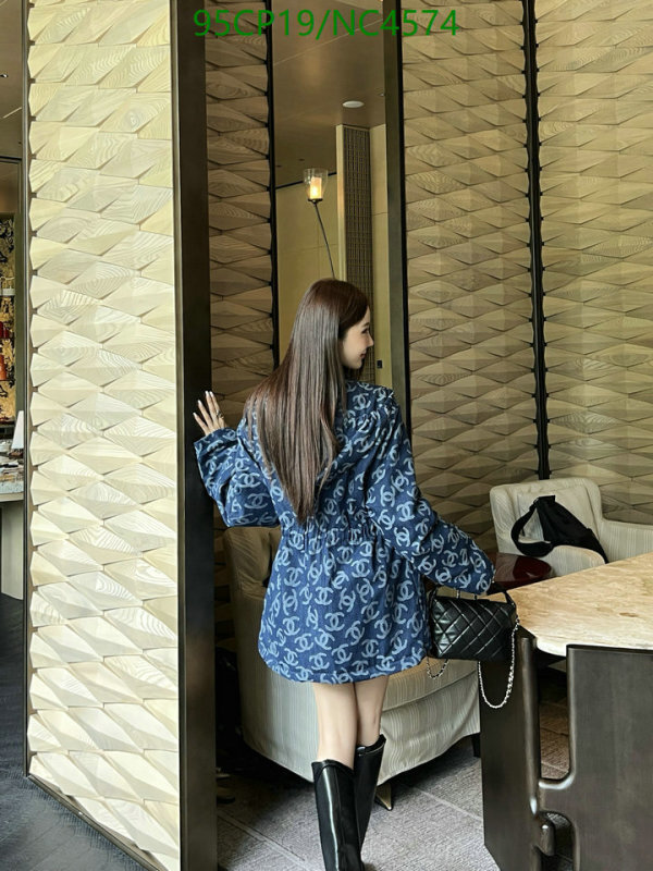 Clothing-Chanel Code: NC4574 $: 95USD