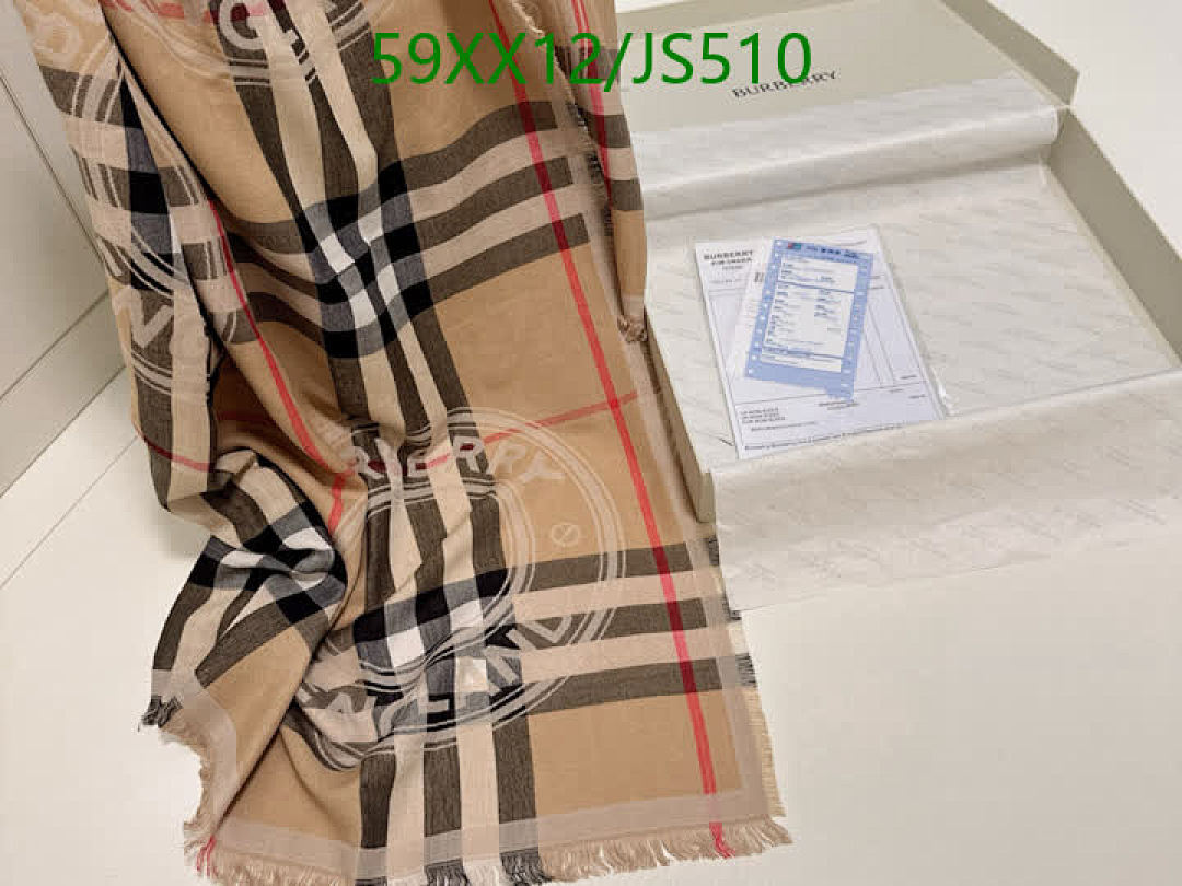 Scarf-Burberry Code: JS510 $: 59USD