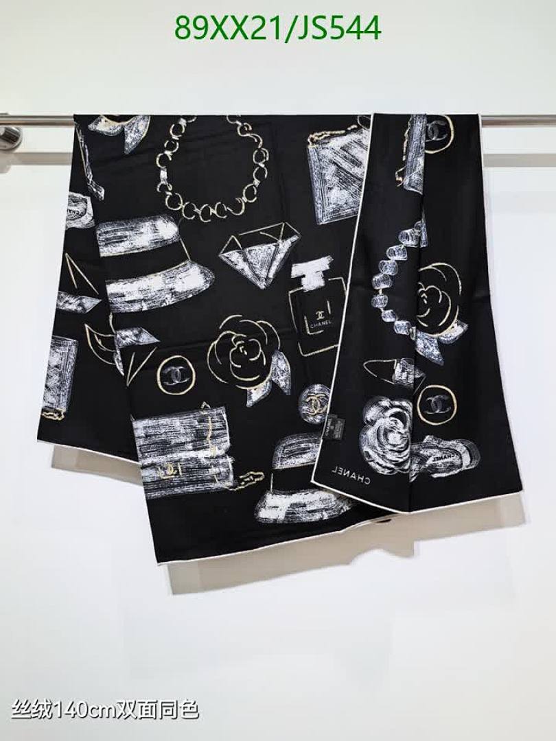 Scarf-Chanel Code: JS544 $: 89USD