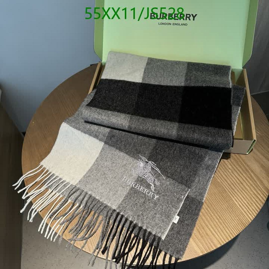 Scarf-Burberry Code: JS528 $: 55USD
