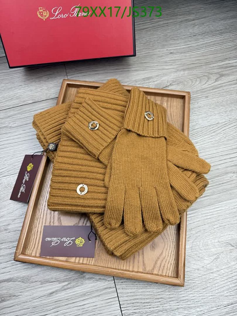 Scarf-Loro Piana Code: JS373 $: 79USD