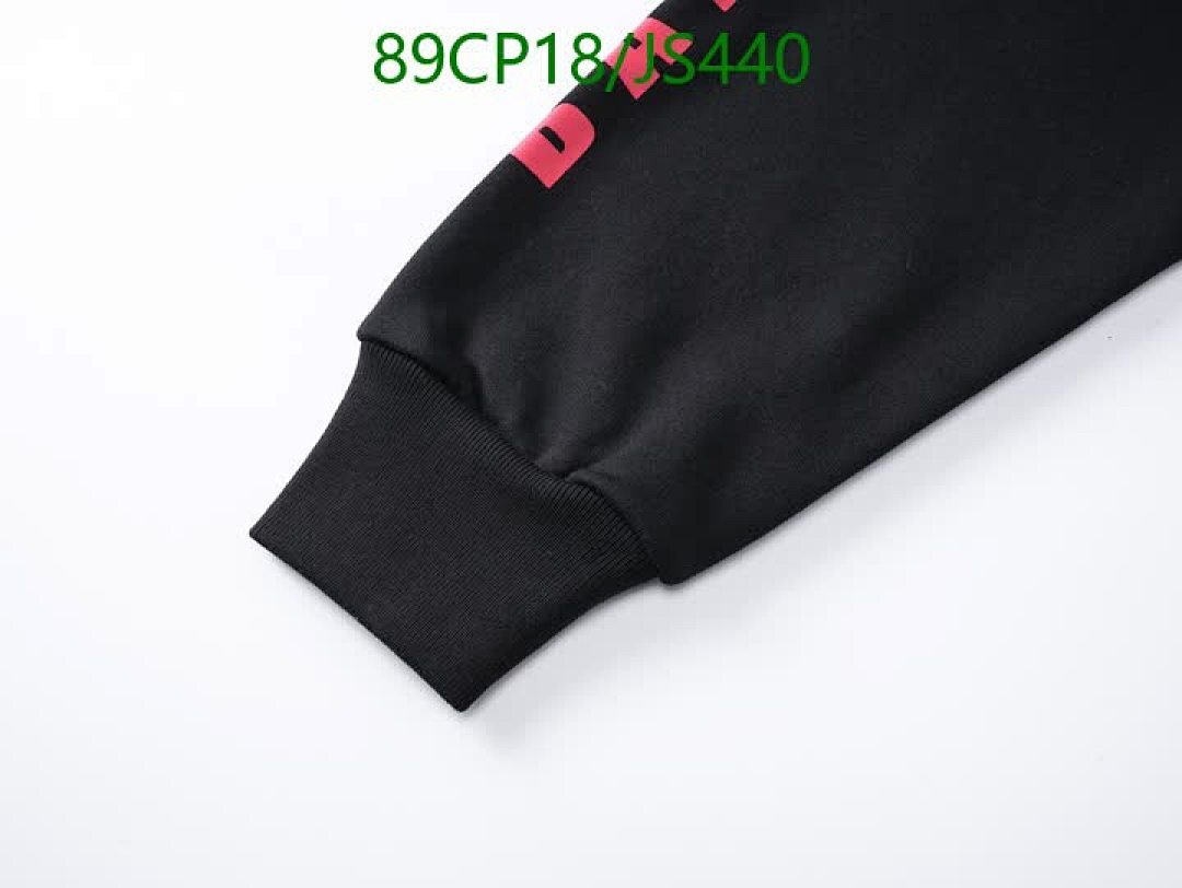 Clothing-Balenciaga Code: JS440 $: 89USD