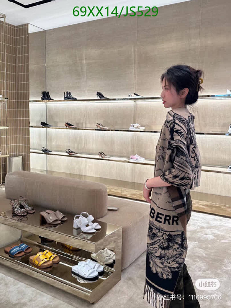 Scarf-Burberry Code: JS529 $: 69USD