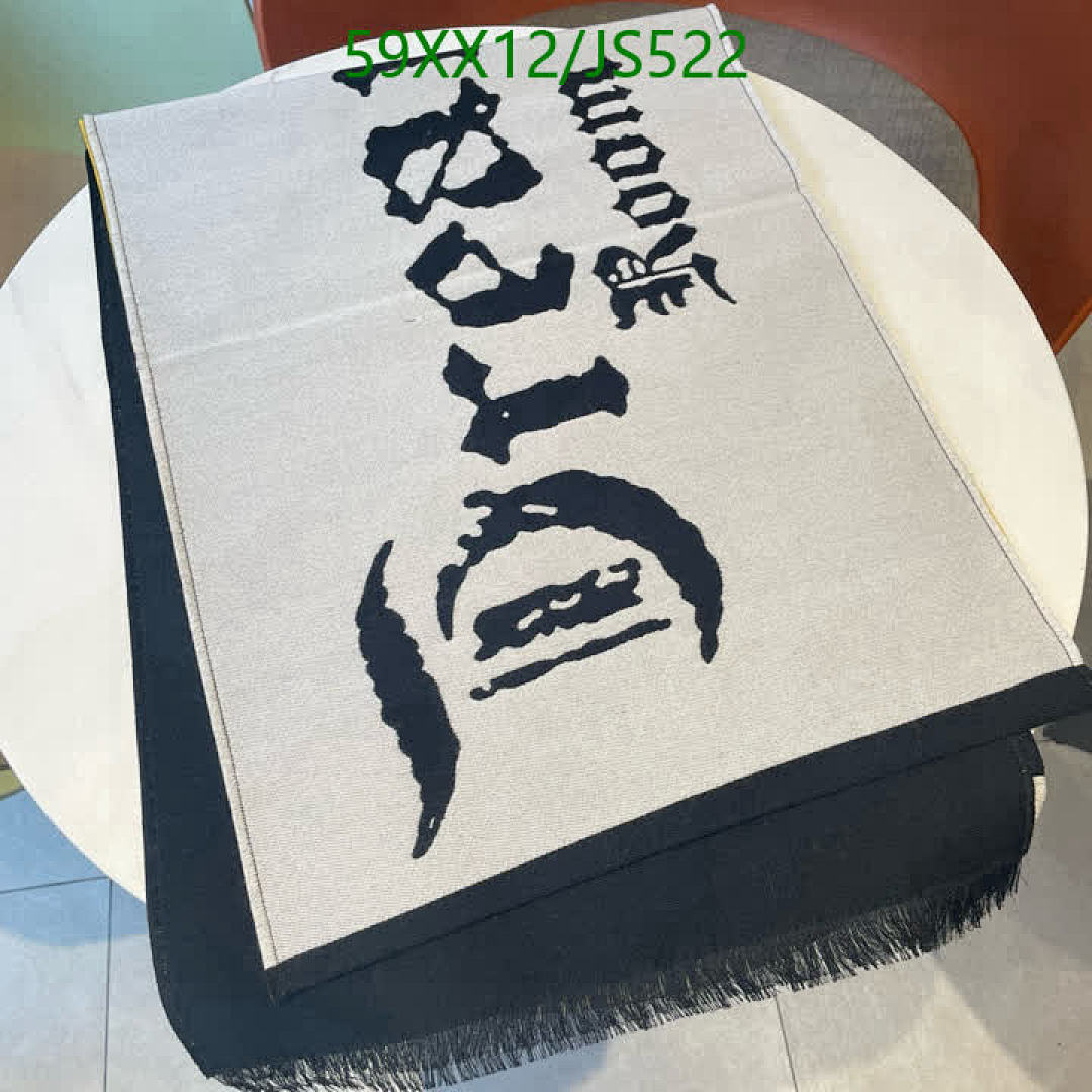 Scarf-Burberry Code: JS522 $: 59USD