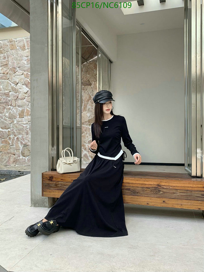 Clothing-MIUMIU Code: NC6109 $: 85USD