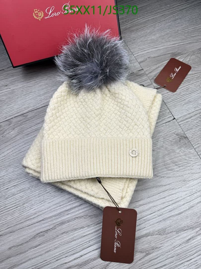 Scarf-Loro Piana Code: JS370 $: 55USD