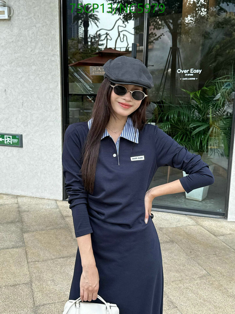 Clothing-MIUMIU Code: NC5979 $: 75USD