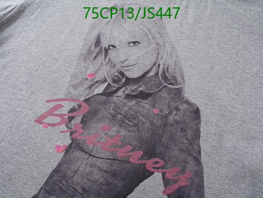 Clothing-Balenciaga Code: JS447 $: 75USD