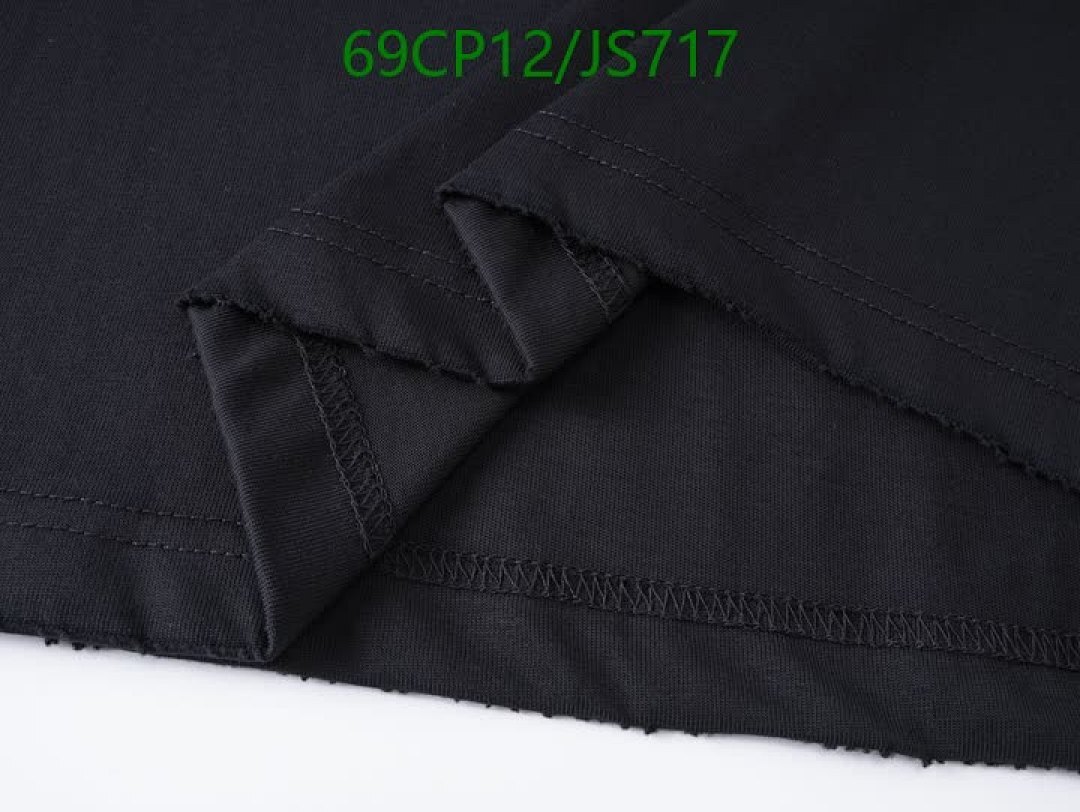 Clothing-Balenciaga Code: JS717 $: 69USD