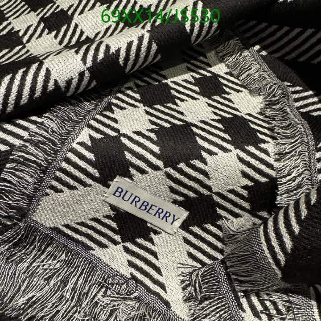 Scarf-Burberry Code: JS530 $: 69USD