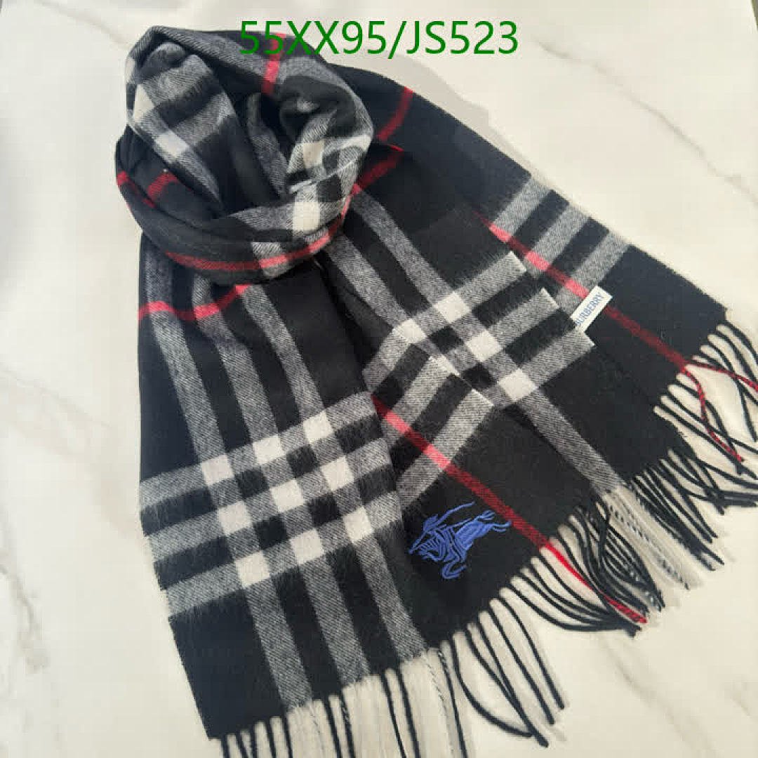 Scarf-Burberry Code: JS523 $: 55USD