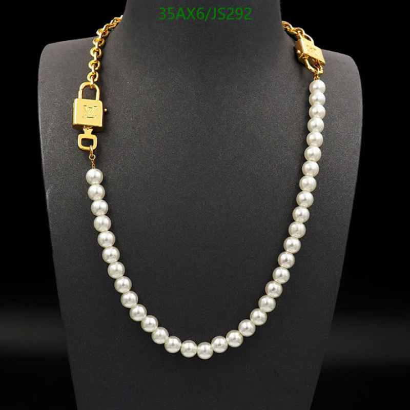 Key pendant-LV Code: JS292 $: 35USD