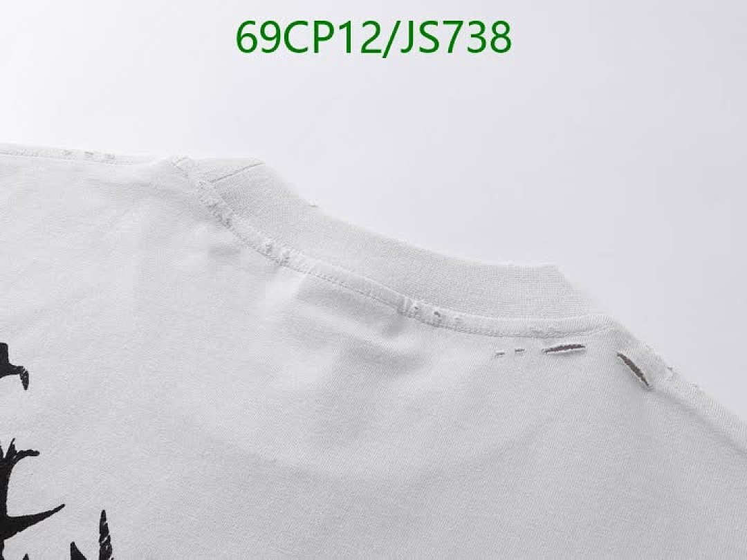 Clothing-Balenciaga Code: JS738 $: 69USD