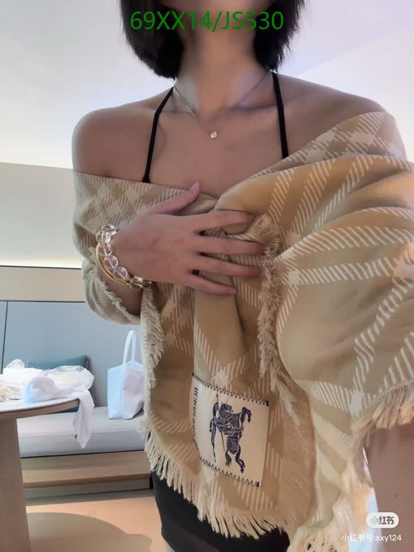 Scarf-Burberry Code: JS530 $: 69USD