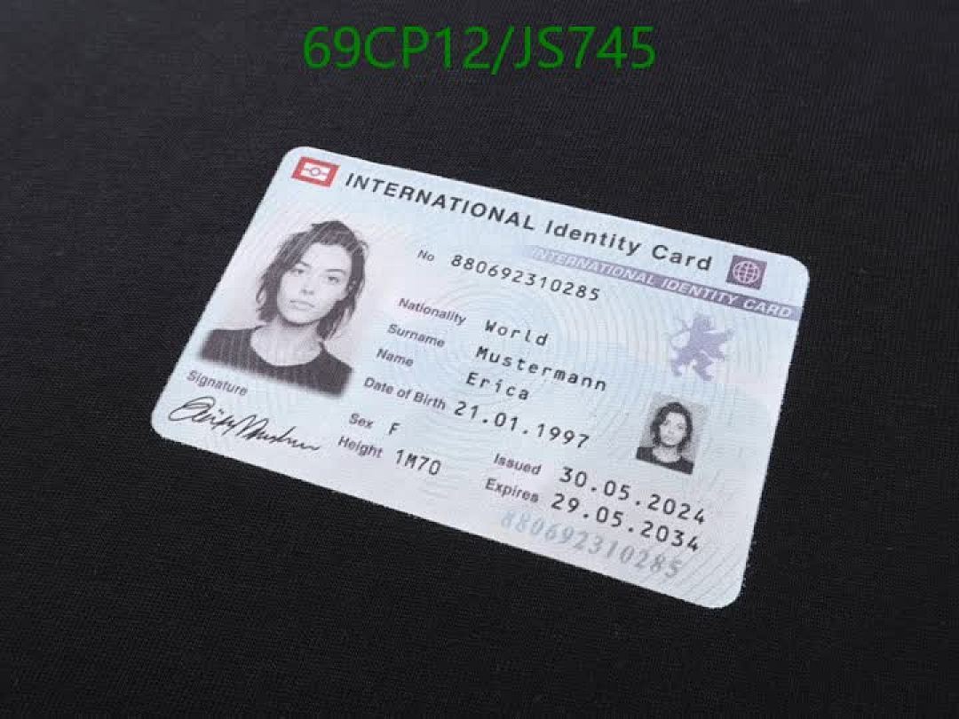 Clothing-Balenciaga Code: JS745 $: 69USD