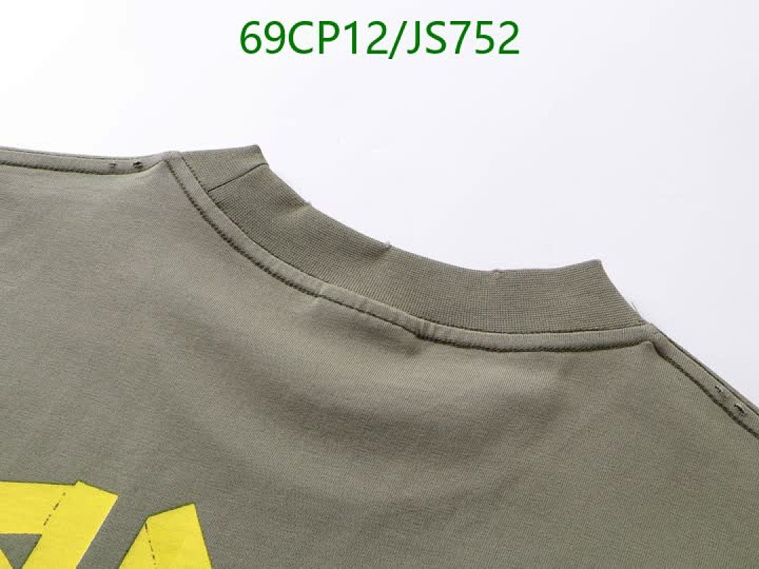 Clothing-Balenciaga Code: JS752 $: 69USD