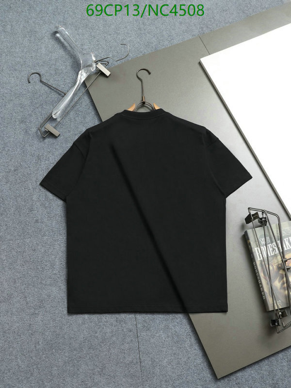 Clothing-Burberry Code: NC4508 $: 69USD