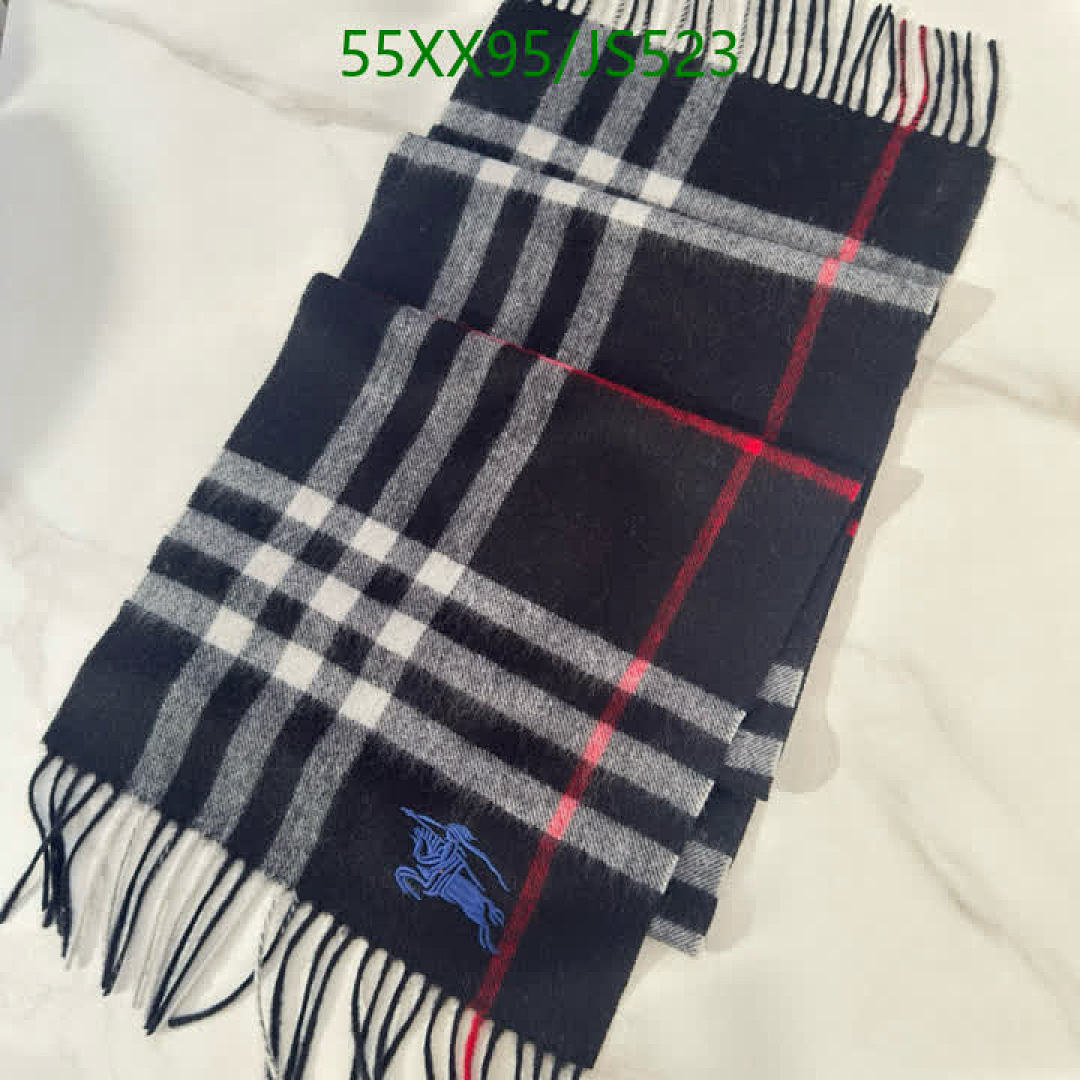 Scarf-Burberry Code: JS523 $: 55USD