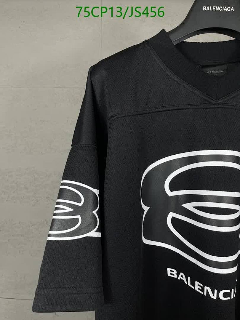 Clothing-Balenciaga Code: JS456 $: 75USD