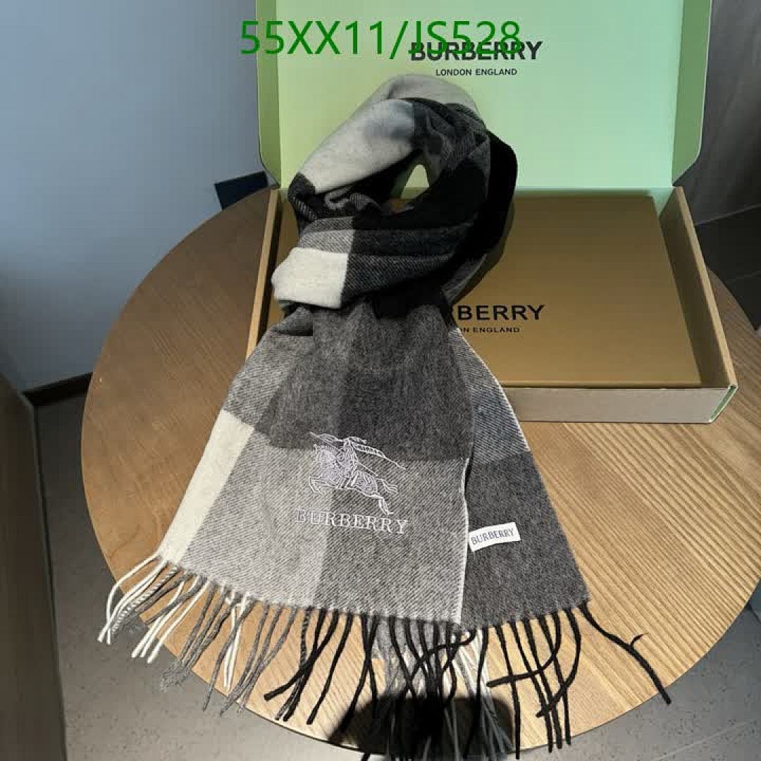 Scarf-Burberry Code: JS528 $: 55USD