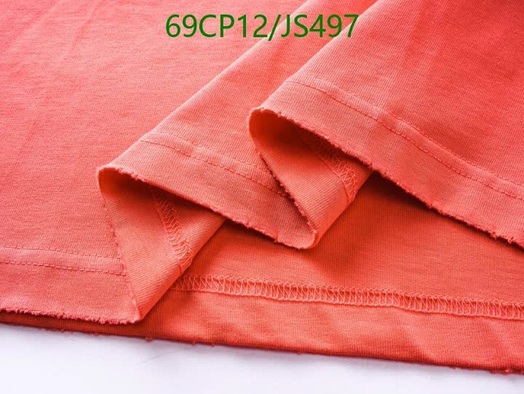 Clothing-Balenciaga Code: JS497 $: 69USD