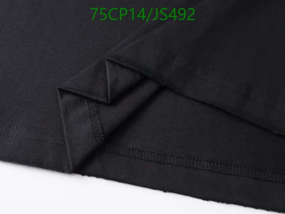 Clothing-Balenciaga Code: JS492 $: 75USD