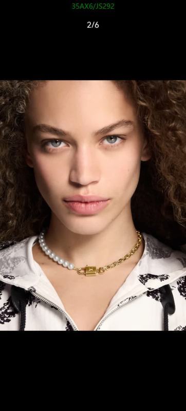 Key pendant-LV Code: JS292 $: 35USD