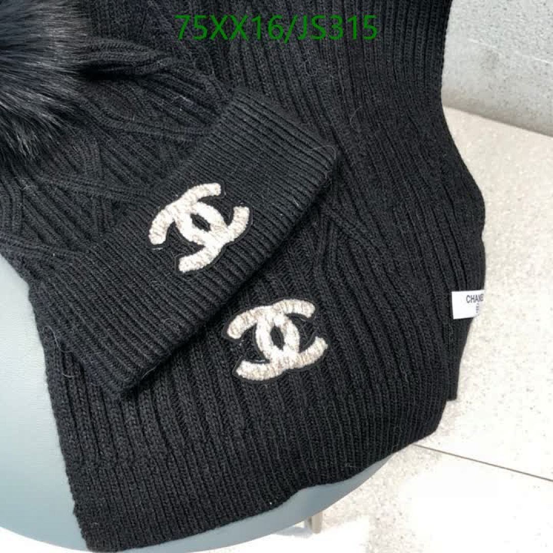 Scarf-Chanel Code: JS315 $: 75USD