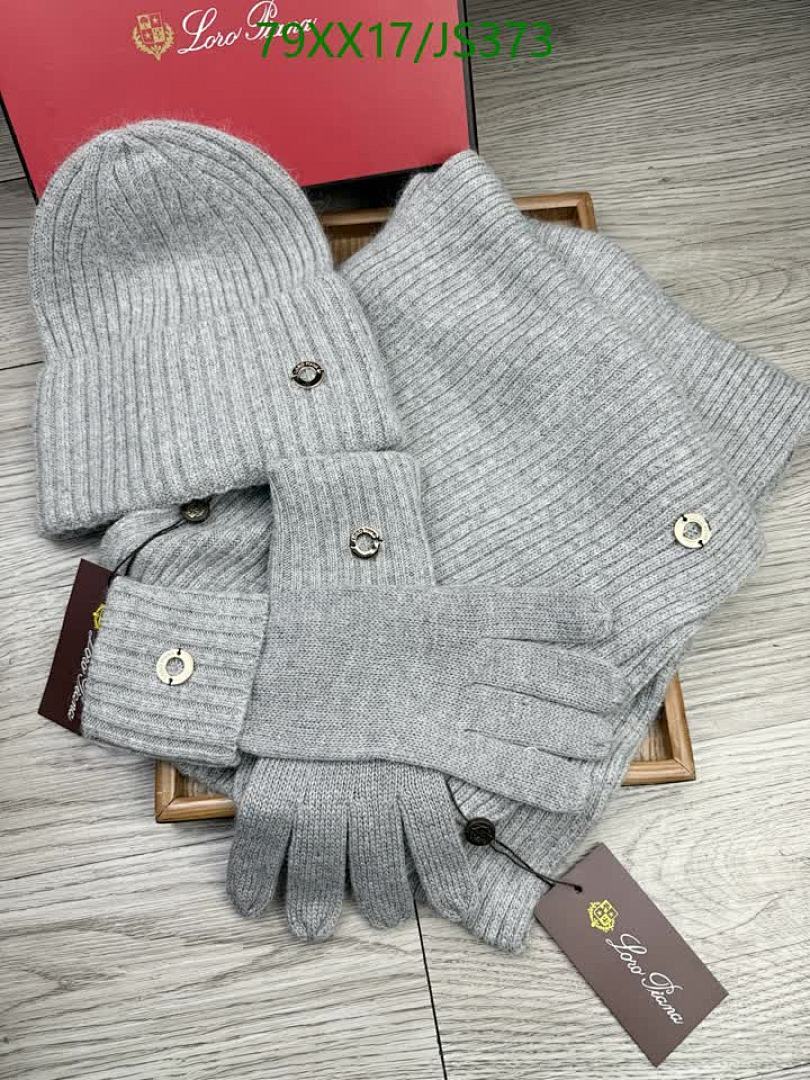 Scarf-Loro Piana Code: JS373 $: 79USD